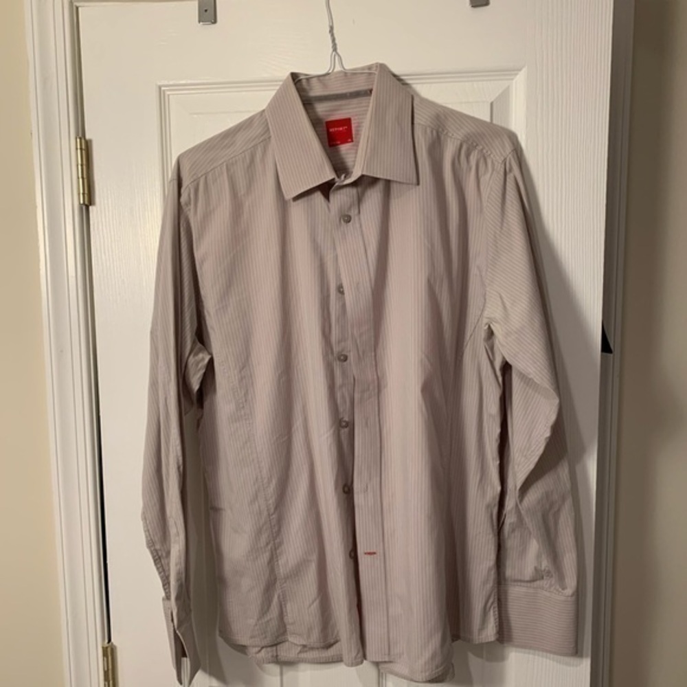 Report Button-Down